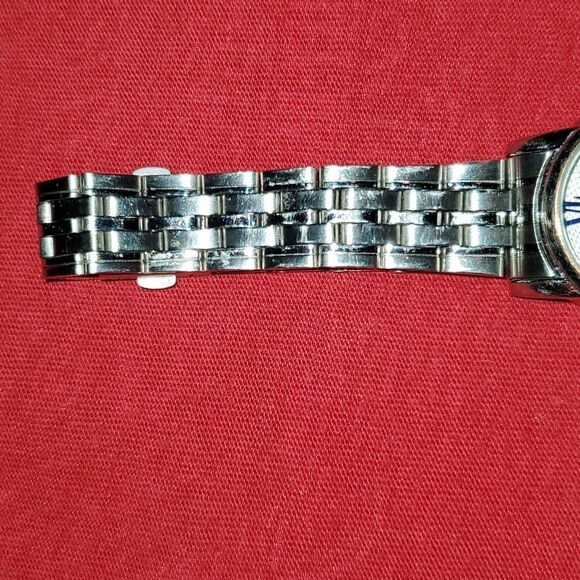 Sempre Laser Cut Hypotrochoids Geometric‎ Design & Rose Face Watch Womens Silver - Picture 4 of 8